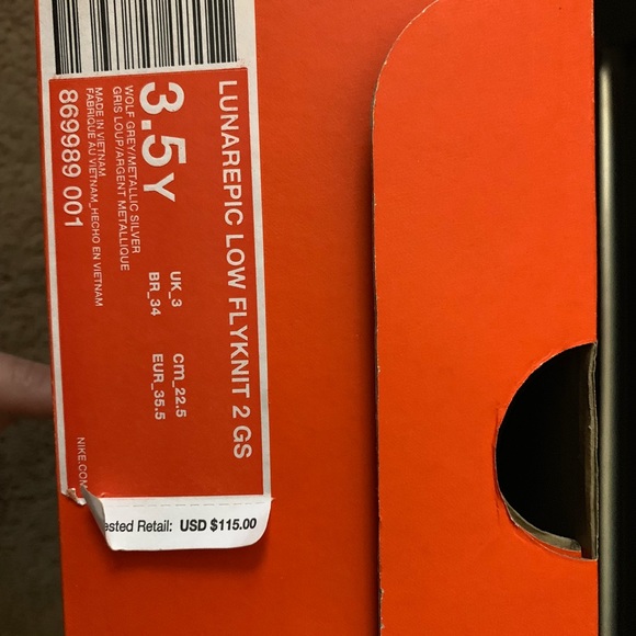 Nike kids shoes - Picture 4 of 8